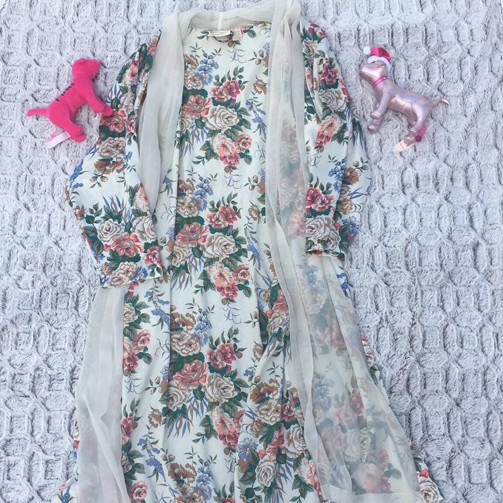 Vintage Victoria’s Secret robe